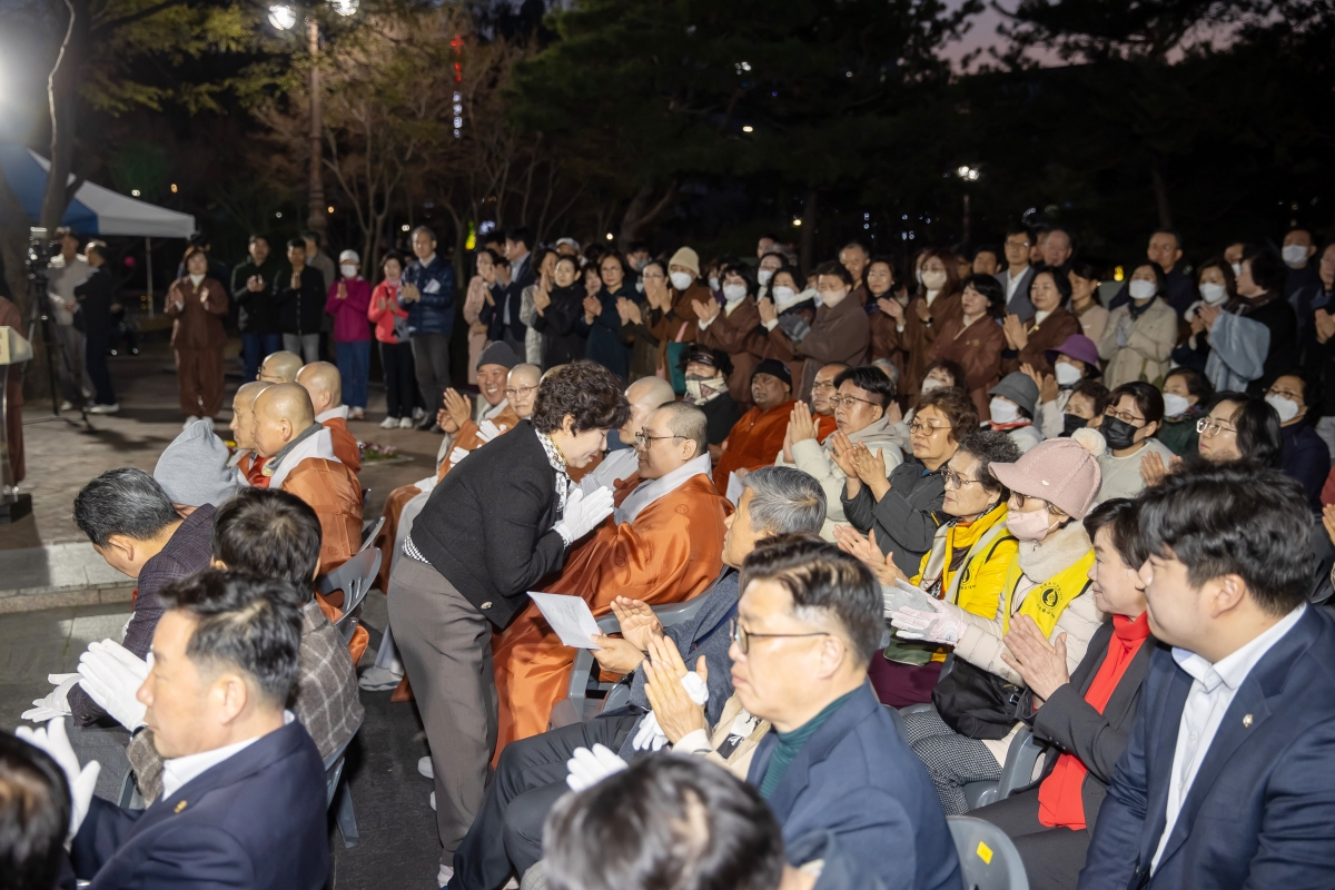 20250401-013[AMG_4942-불기2569년 부처님 오신날 봉축 점등식.jpg