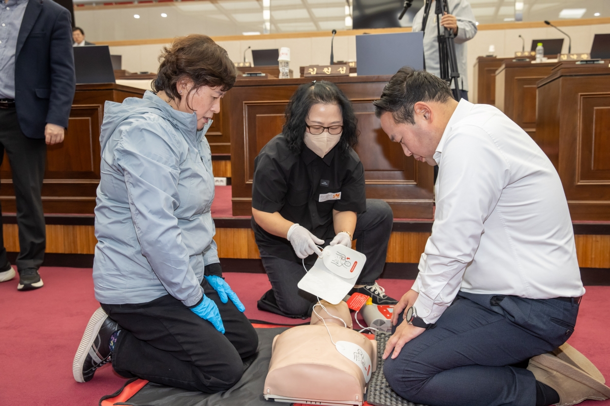 20250414-129[AMG_5923-구미시의회 심폐소생술 교육.jpg