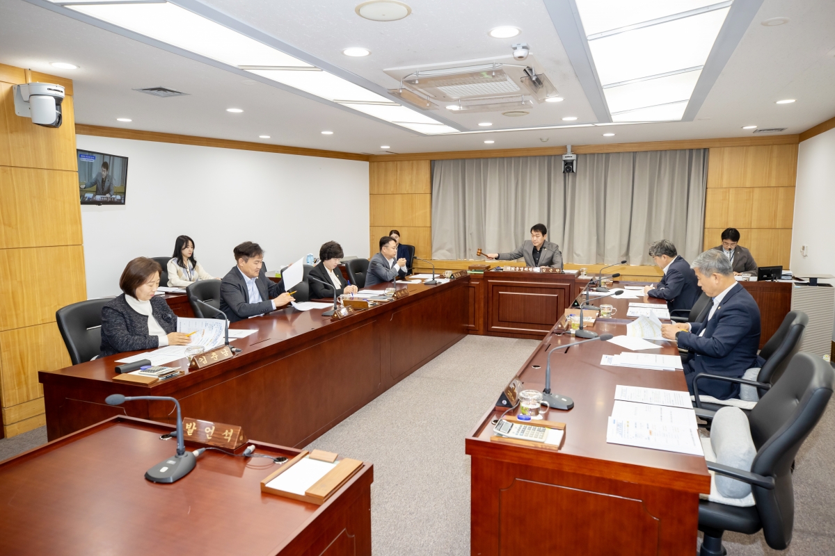 20250415-004[AMG_5979-제286회 임시회시 의회운영위원회 조례안 활동.jpg