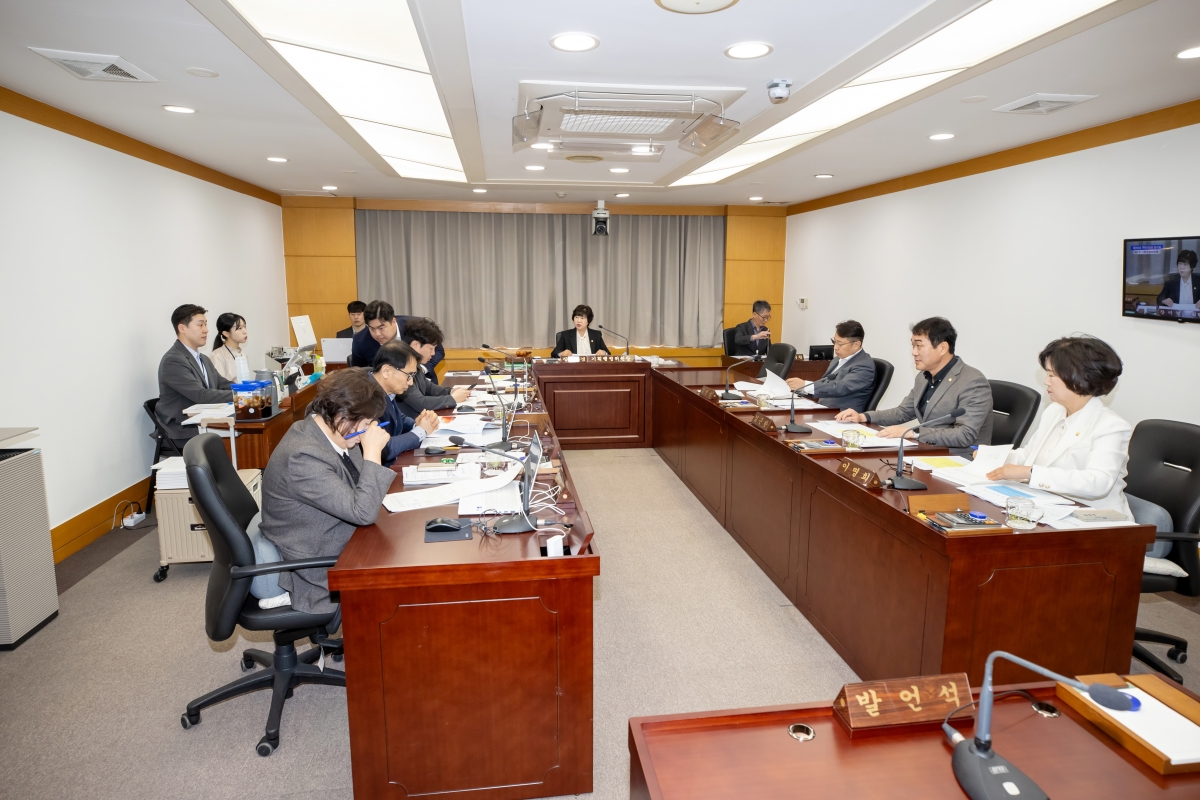 20250415-018[AMG_6011-제286회 임시회시 기획행정위원회 조례안 활동.jpg
