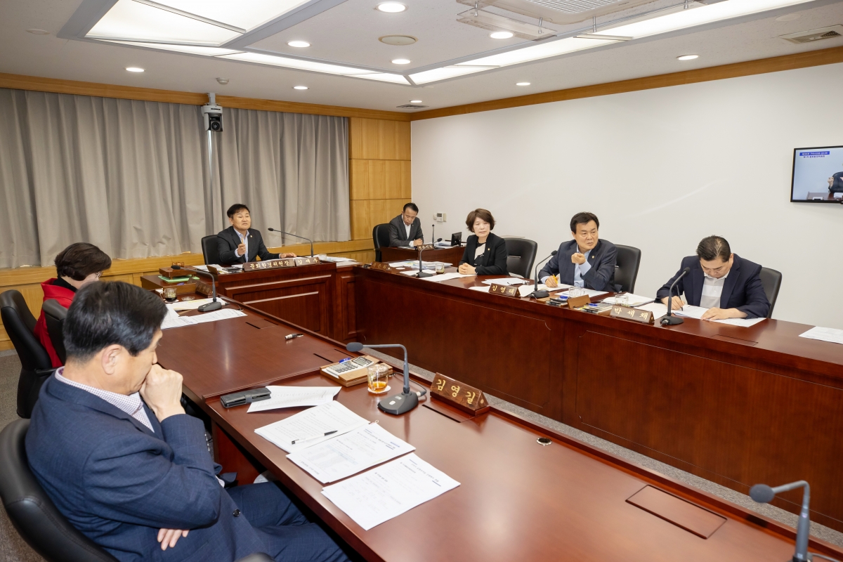 20250415-034[AMG_6088-제286회 임시회시 문화환경위원회 조례안 활동.jpg