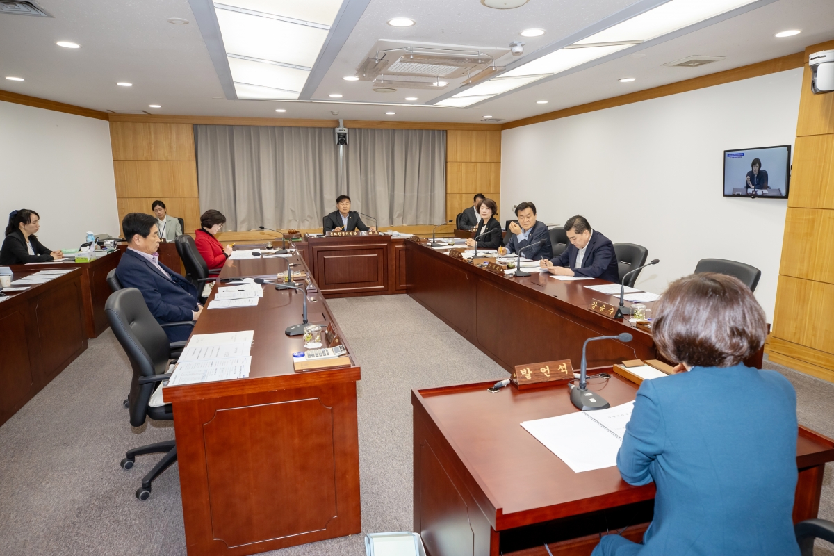 20250415-032[AMG_6082-제286회 임시회시 문화환경위원회 조례안 활동.jpg