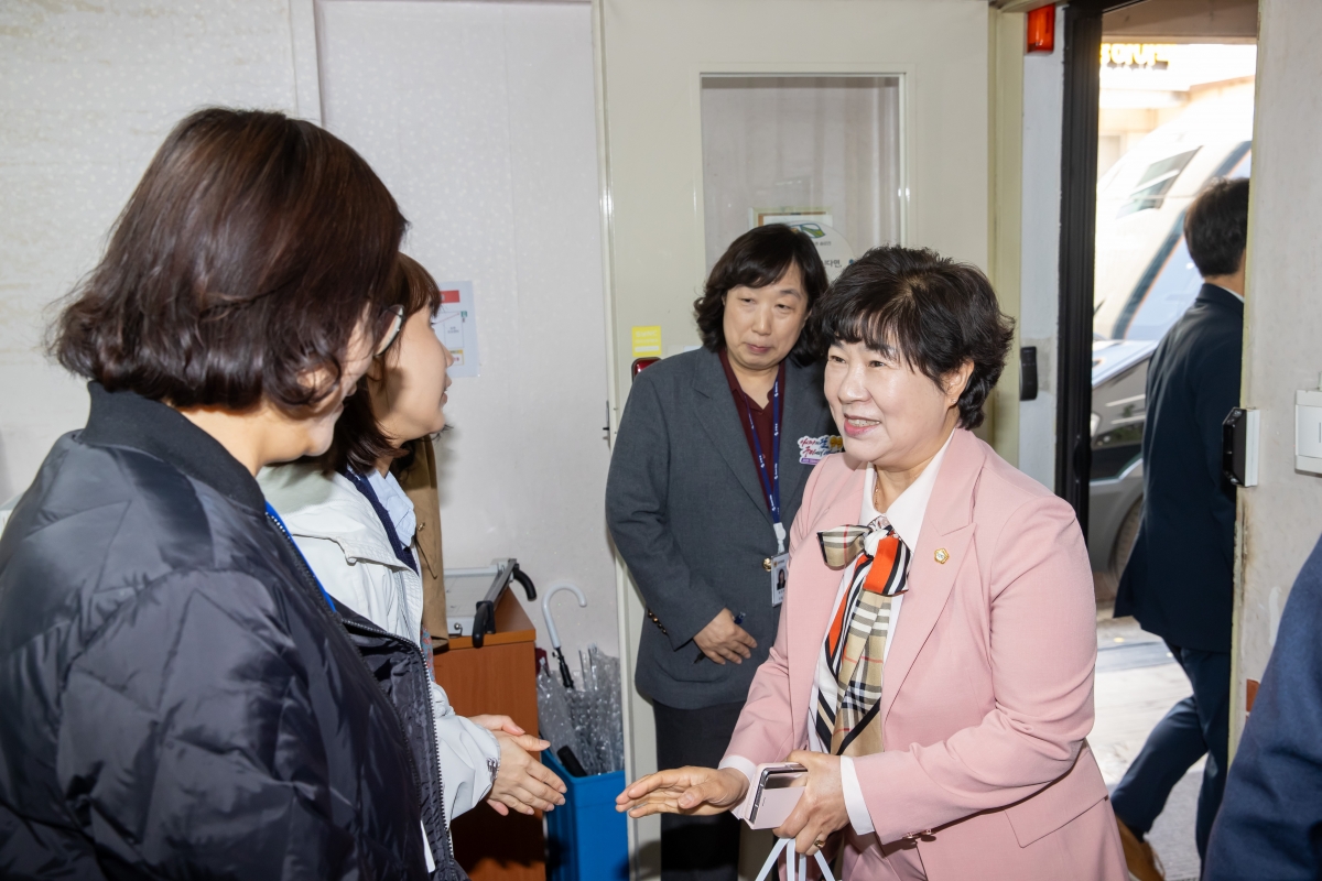 20250416-076[AMG_6240-제286회 임시회시 기획행정위원회 노인일자리창출지원센터 현장방문 활동.jpg