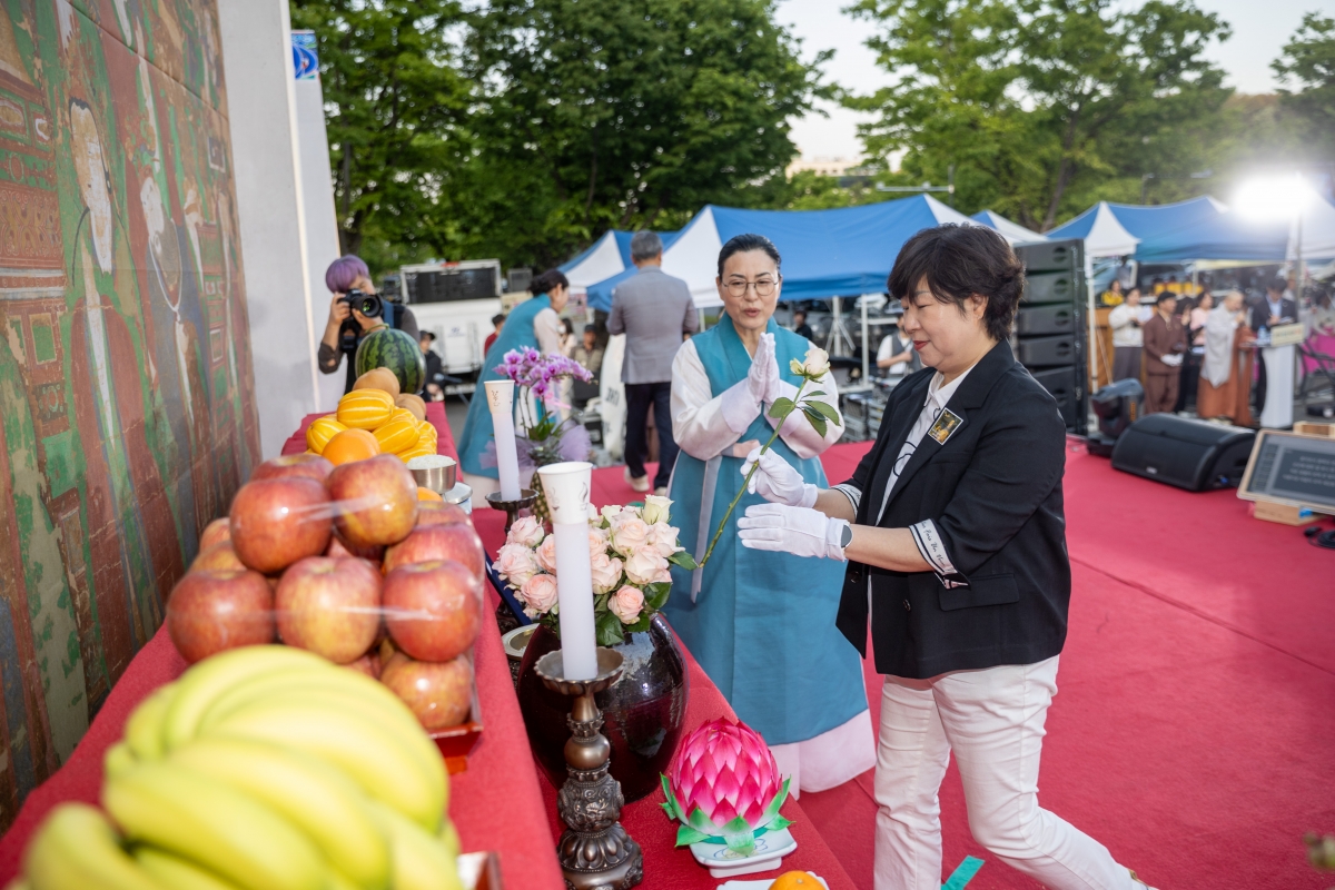 20250426-229[AMG_7960-1-불기 2569년 부처님 오신 날 연등 축제.JPG