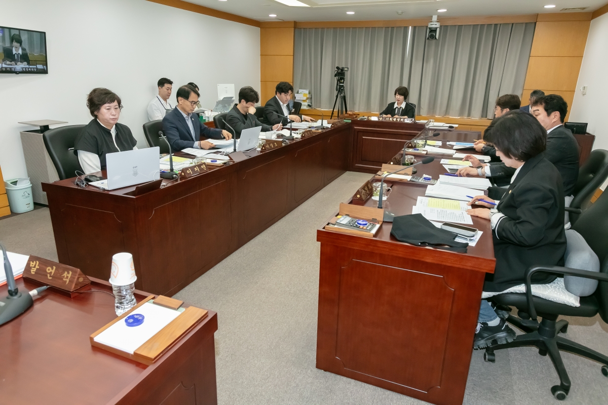 20250515-016[IMG_8993-제287회 구미시의회 임시회 기획행정위원회 조례안 심사활동.jpg