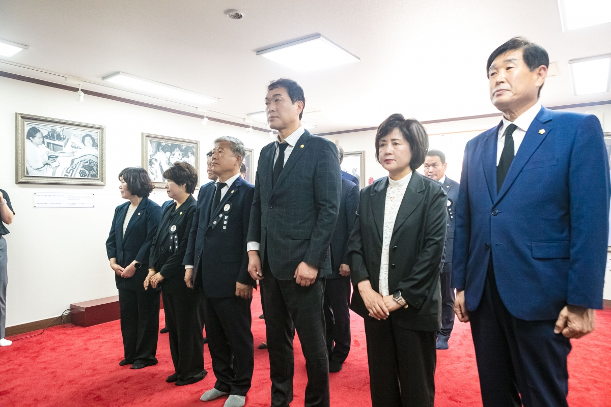 20250606-094[IMG_9687-제70회 현충일 박정희 대통령 생가 참배.jpg