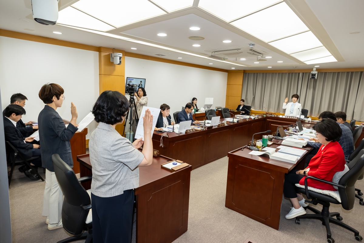 20250612-016[AMG_1542-제288회 제1차 정례회 기획행정위원회 소관 2025년도 행정사무감사 활동.jpg