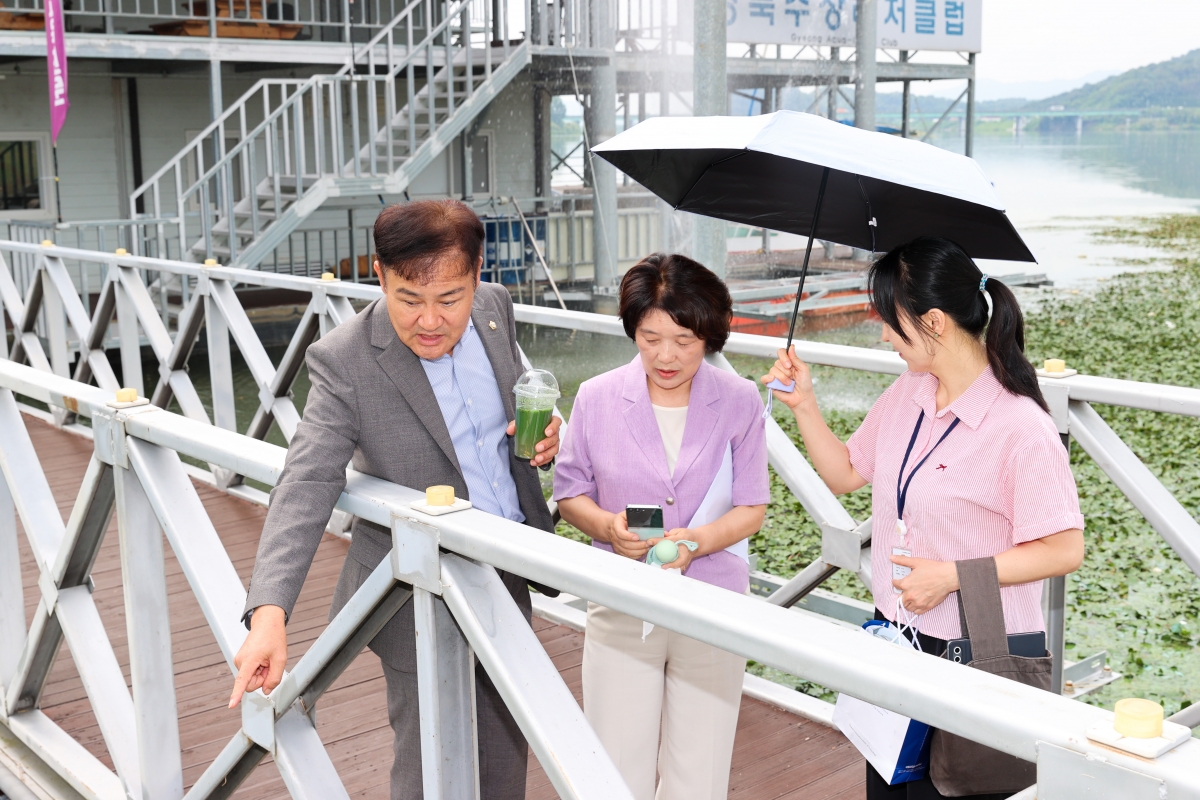 20250811-024[AMG_5629-1-폐회중 문화환경위원회 경북수상레저클럽 현장 방문활동.JPG