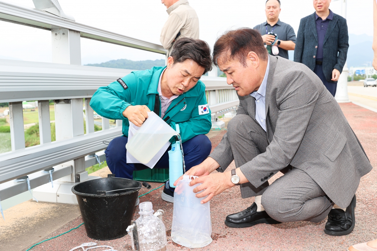 20250811-039[AMG_5662-1-폐회중 문화환경위원회 경북수상레저클럽 현장 방문활동.JPG