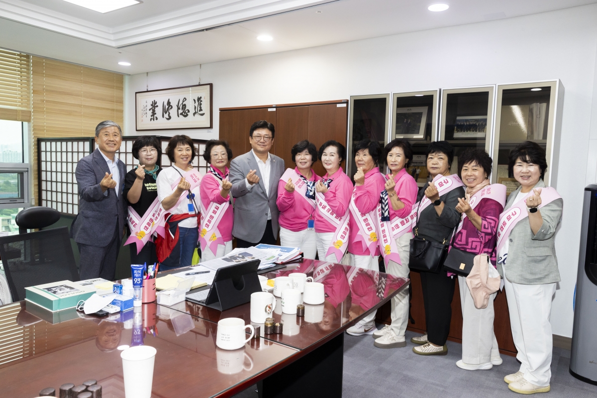 20250909-010[AMG_6853-1-구미 로컬푸드 국회 판촉전.jpg