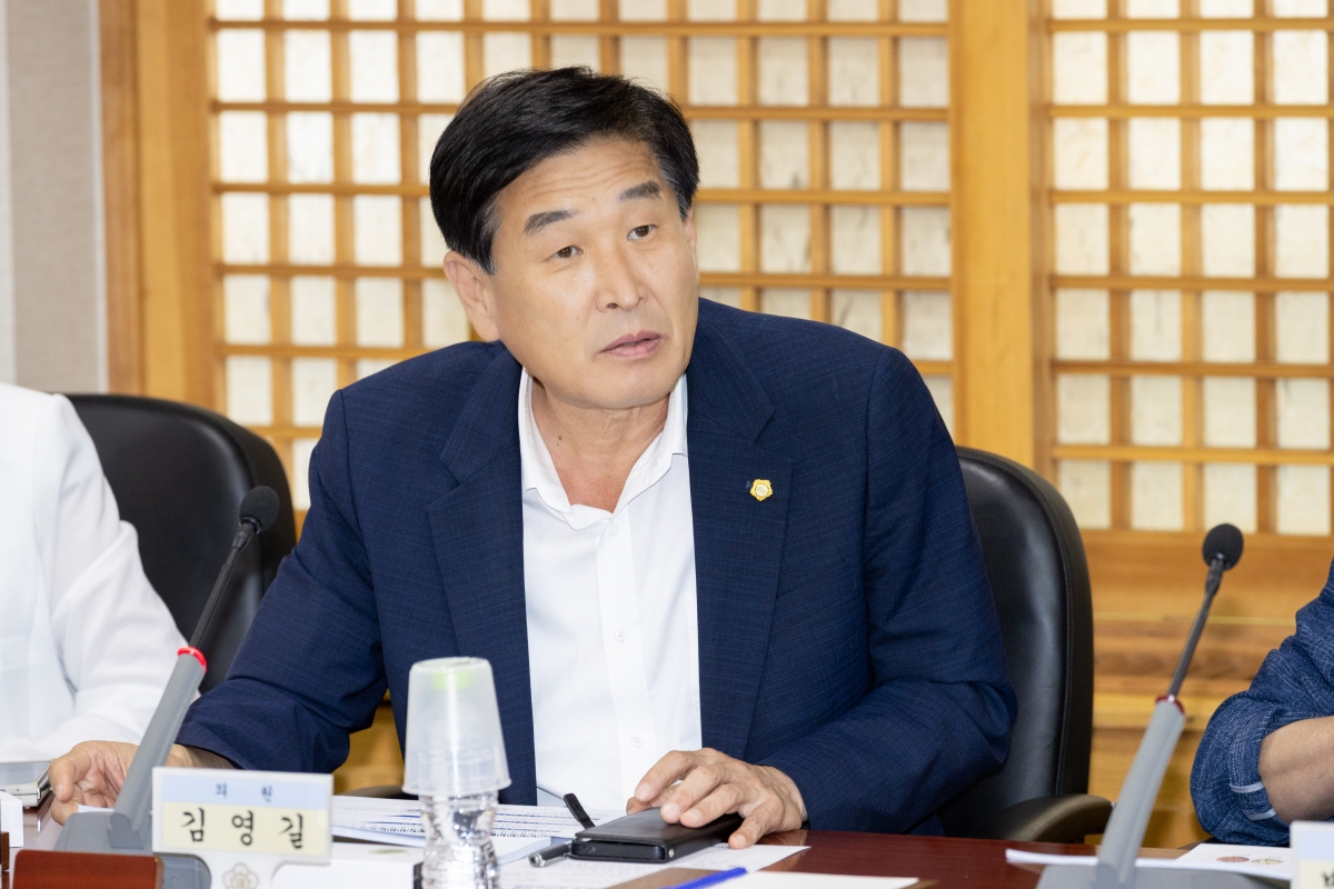 20250926-126[AMG_9002-의원연구단체 구미시 각종 위원회 실태 분석 연구회 소통간담회.jpg