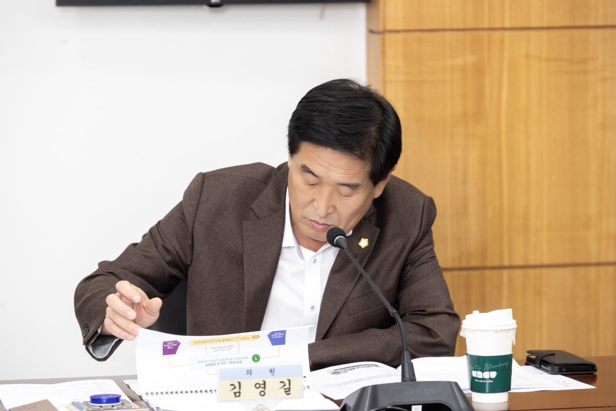 20251024-088[AMG_3197-의원연구단체 그린로컬 축제관광연구회 간담회.jpg