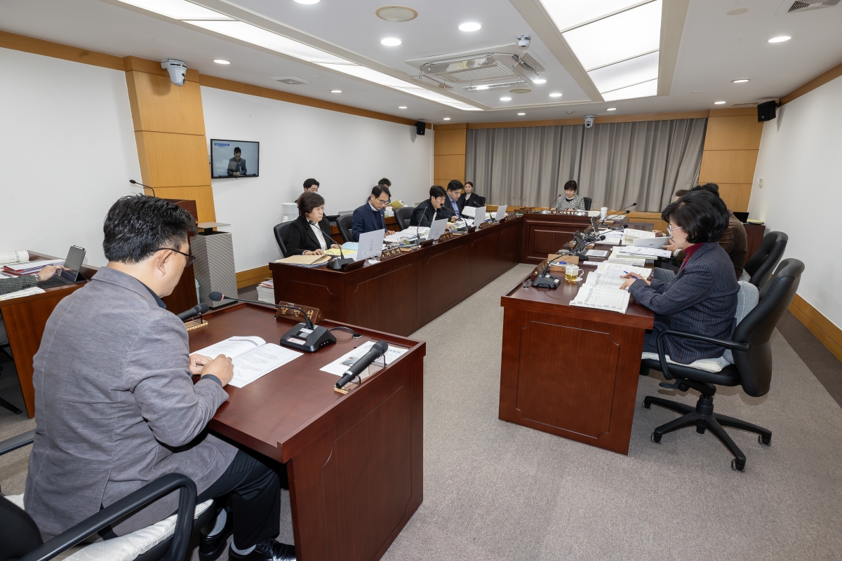 20251201-096[AMG_9087-1-제292회 제2차 정례회시 기획행정위원회 소관 2026년도 예산안 및 기금운용계획안 예비심사 활동.JPG