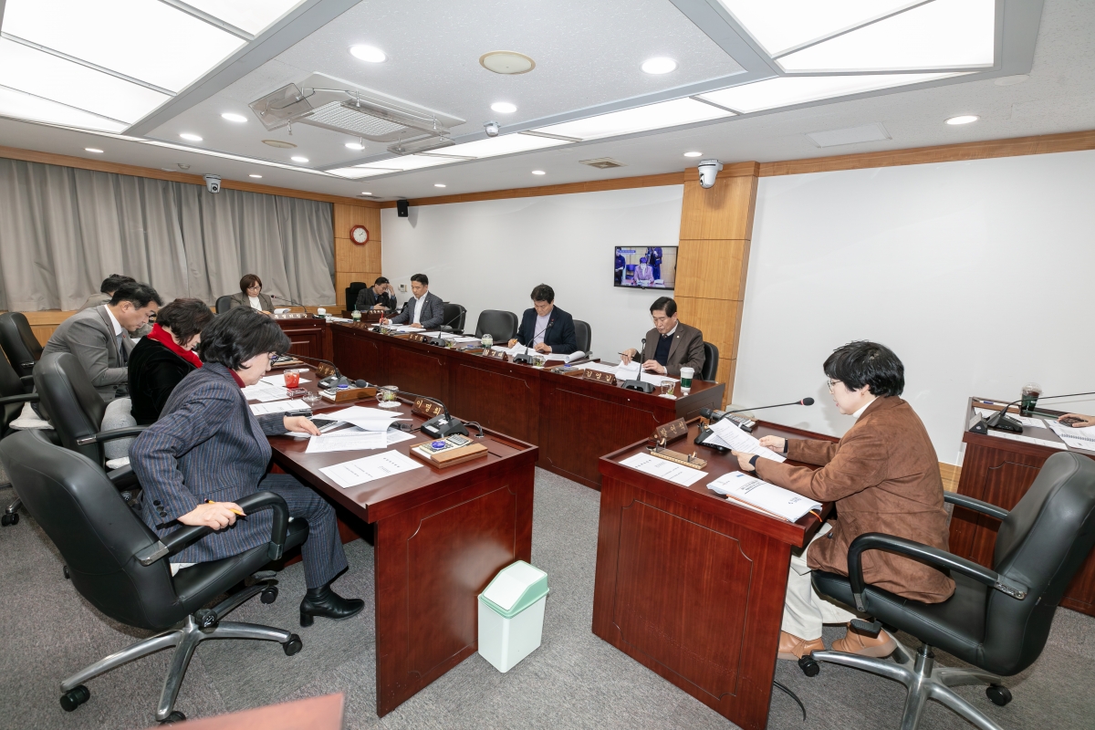 20251211-066[IMG_4552-제292회 제2차 정례회시 제4차 구미 현안 해결을 위한 특별위원회 활동.jpg