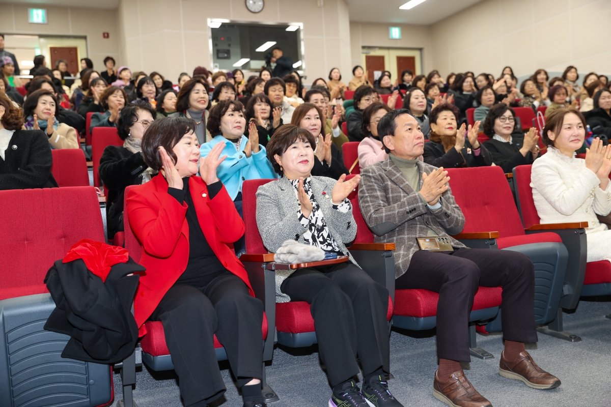 20251218-008[AMG_1778-1-구미시 여성단체협의회 2025 활동평가대회.JPG