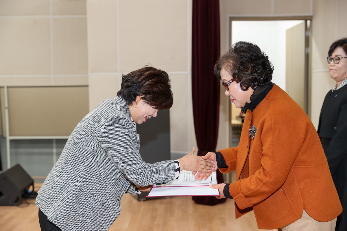 20251218-015[AMG_1802-1-구미시 여성단체협의회 2025 활동평가대회.JPG