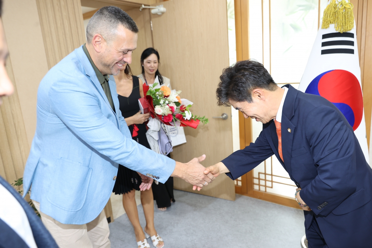 2026.07.15_불가리아 엘린펠린 시장일행 내방_001.JPG
