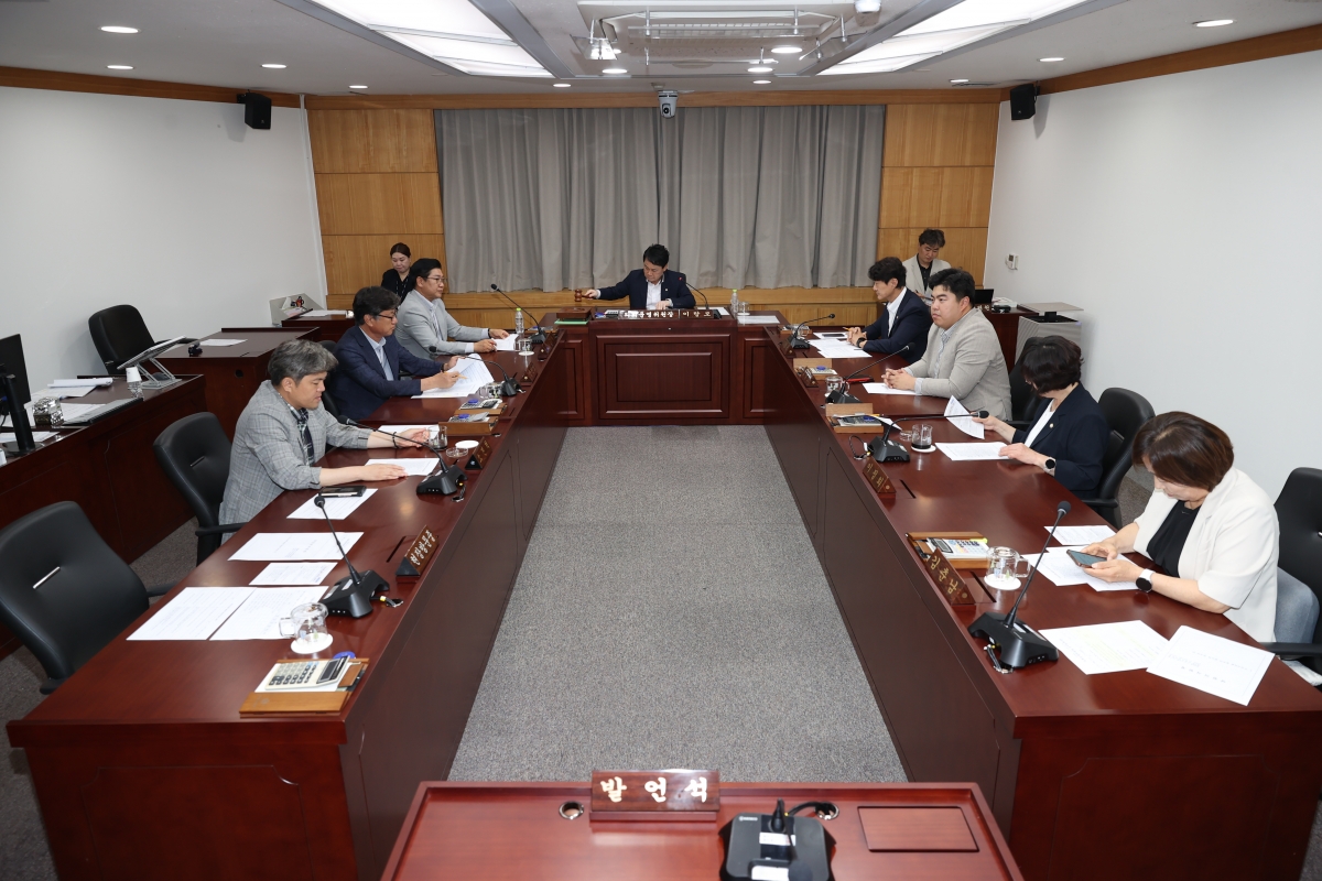 2026.07.23_제298회 임시회 의회운영위원회_023.JPG
