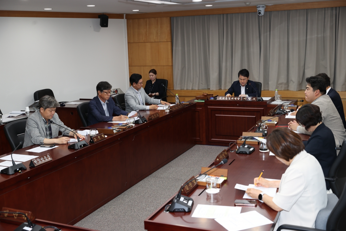 2026.07.23_제298회 임시회 의회운영위원회_021.JPG