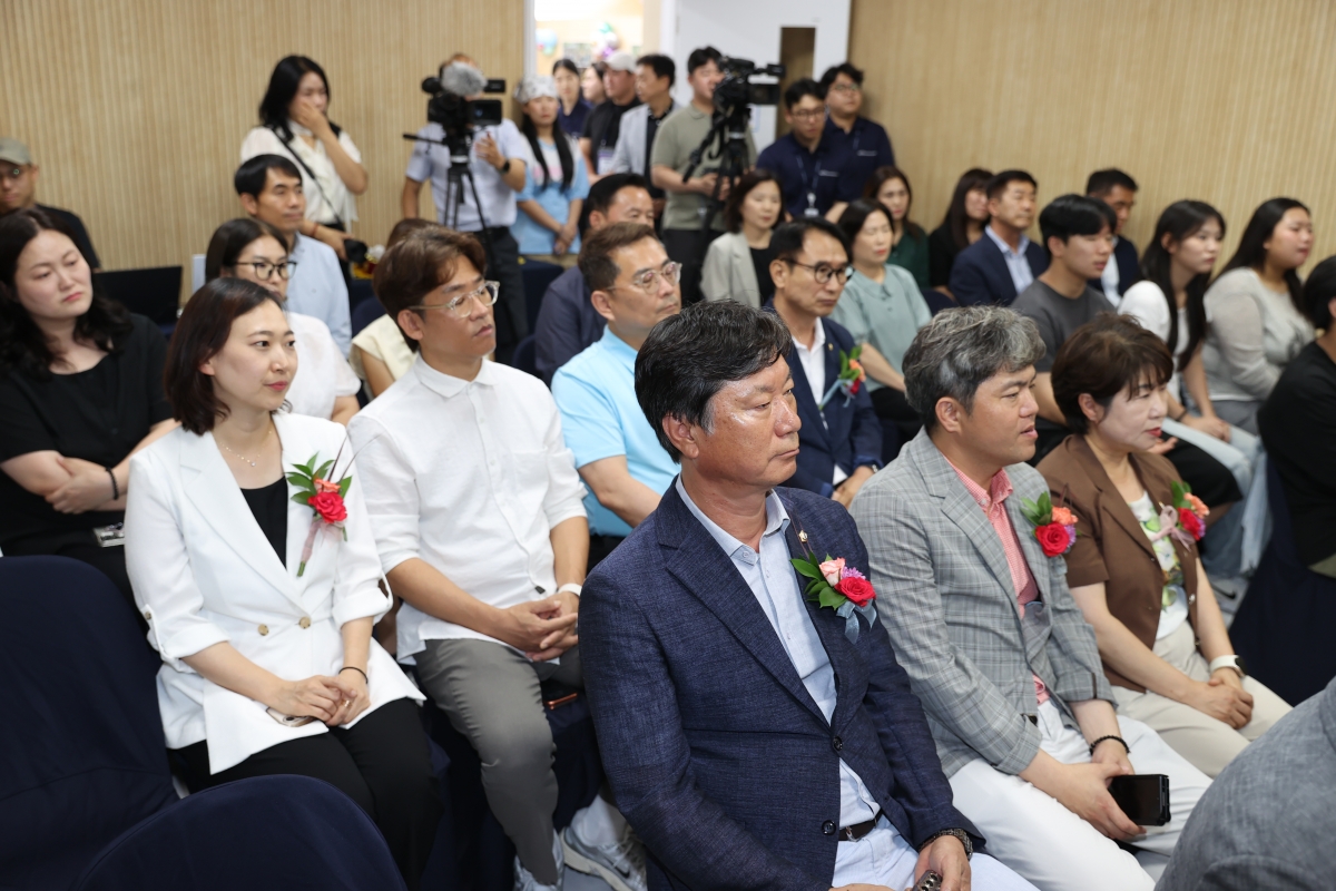 2026.07.24_청소년 놀잼센터 개소식_022.JPG