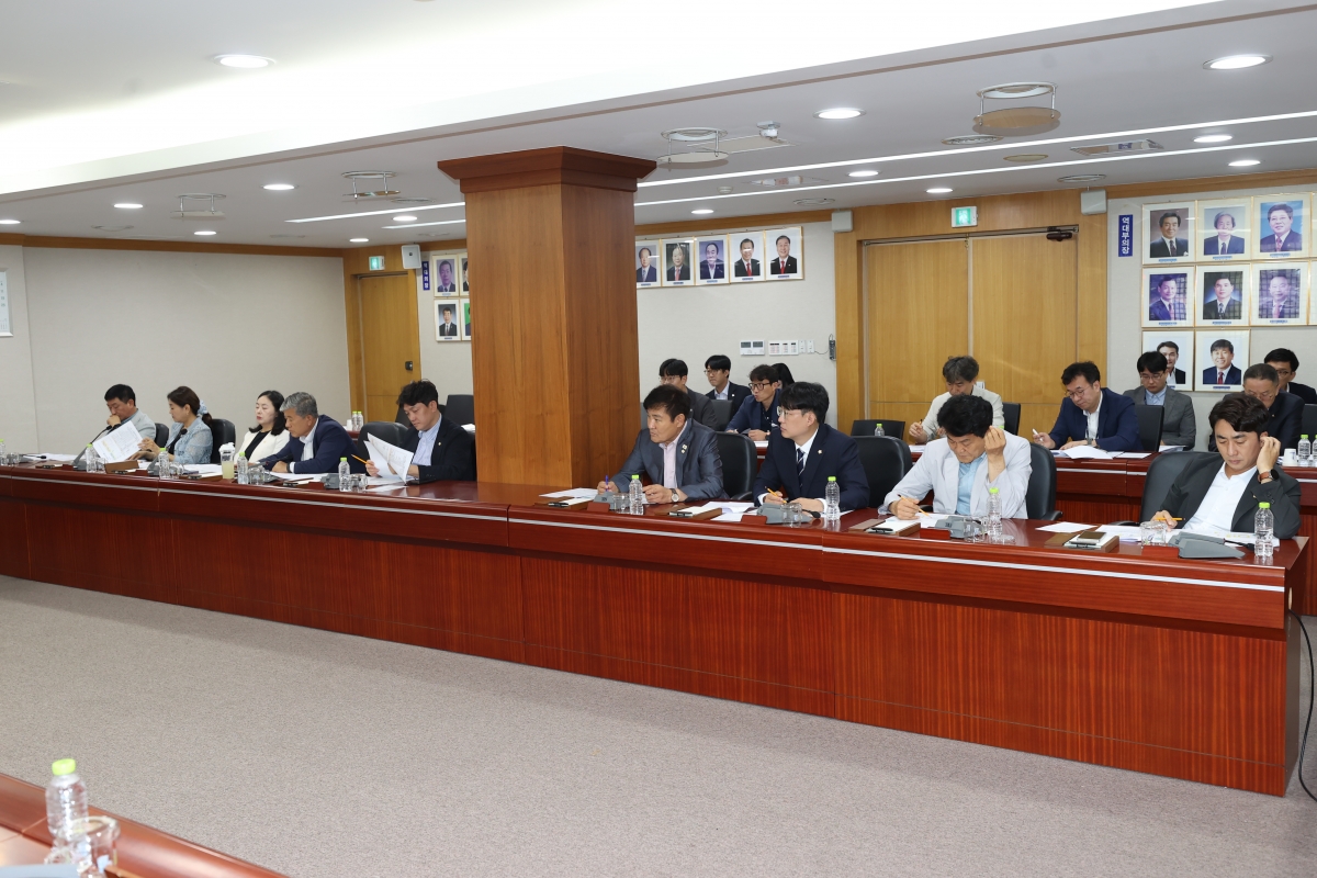 2026.07.27_전체의원 간담회_032.JPG