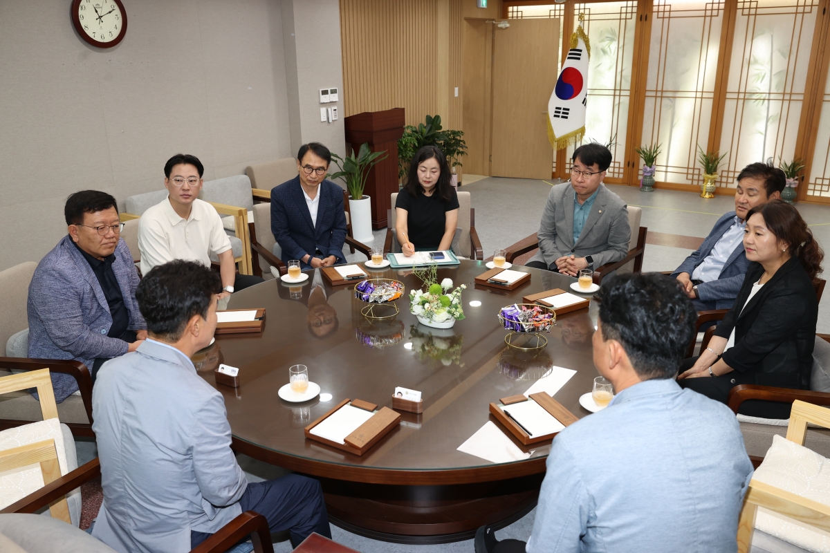 2026.08.04_더불어민주당 의원 및 지역위원장 간담회_006.JPG