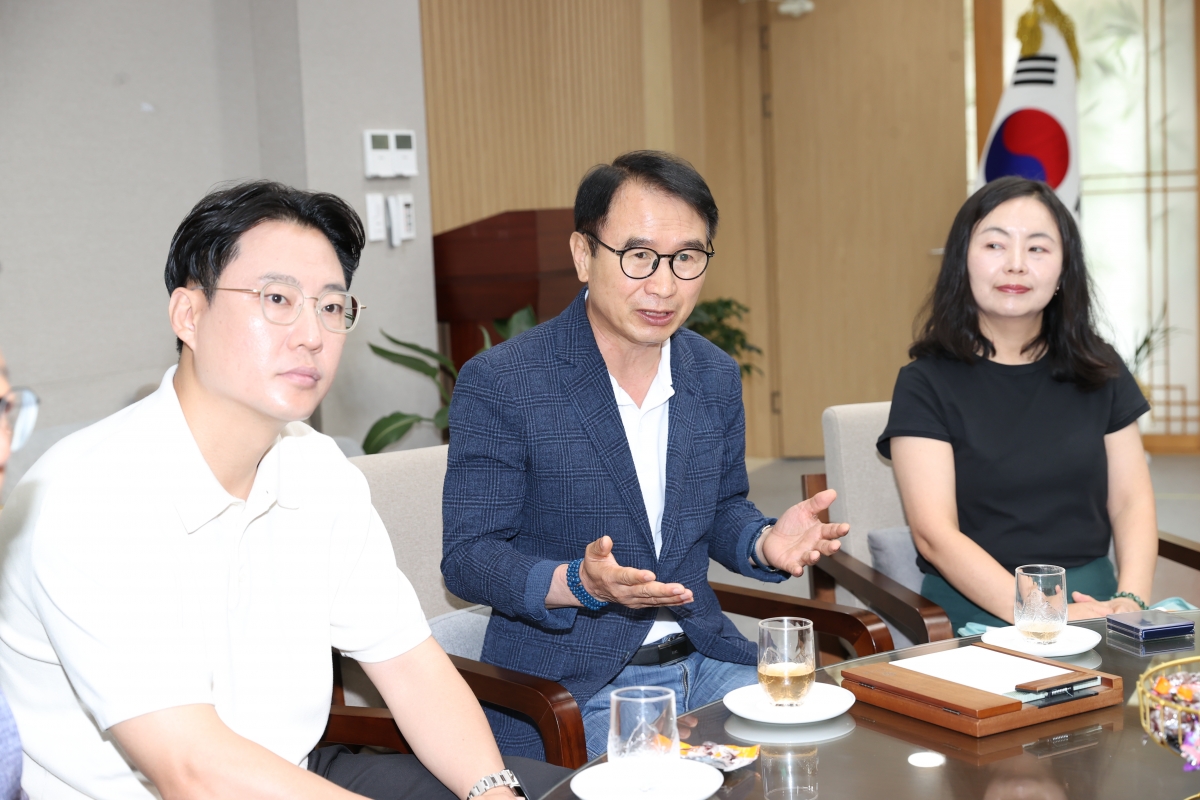 2026.08.04_더불어민주당 의원 및 지역위원장 간담회_022.JPG