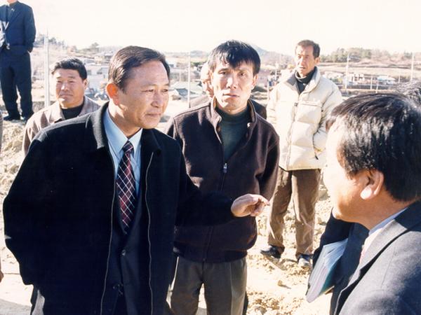 폐회중 산업건설위원회 현장 방문 활동
