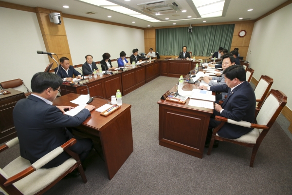 제196회 임시회시 기획행정위원회 활동