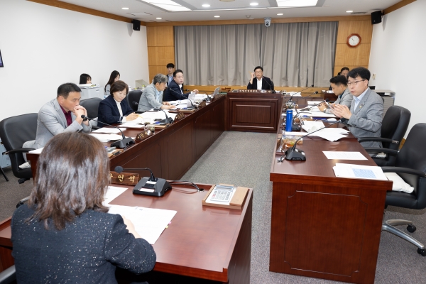 제291회 임시회시 산업건설위원회 조례안 심사 및 2026년도 주요업무계획안 청취활동