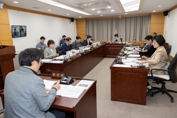 제292회 제2차 정례회시 기획행정위원회 소관 조례안과 2026년도 예산안 및 기금운용계획안 심사 활동