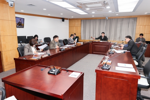 제293회 임시회 의회운영위원회 조례안 등 심사활동