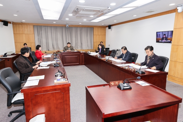 제293회 임시회 문화환경위원회 조례안 등 심사활동