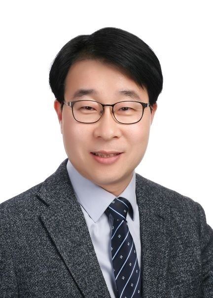 신용하